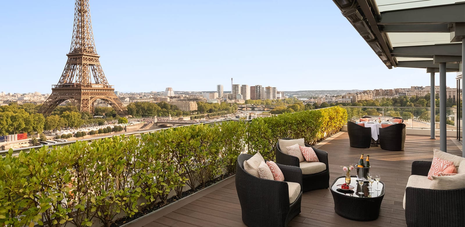The terrace and the Eiffel Tower