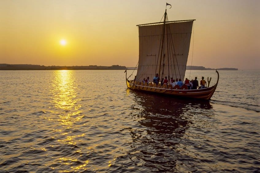 Helge Ask at sunset