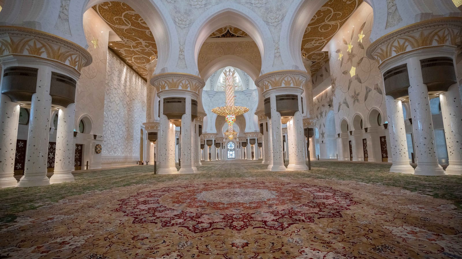 The main prayer hall and its carpet