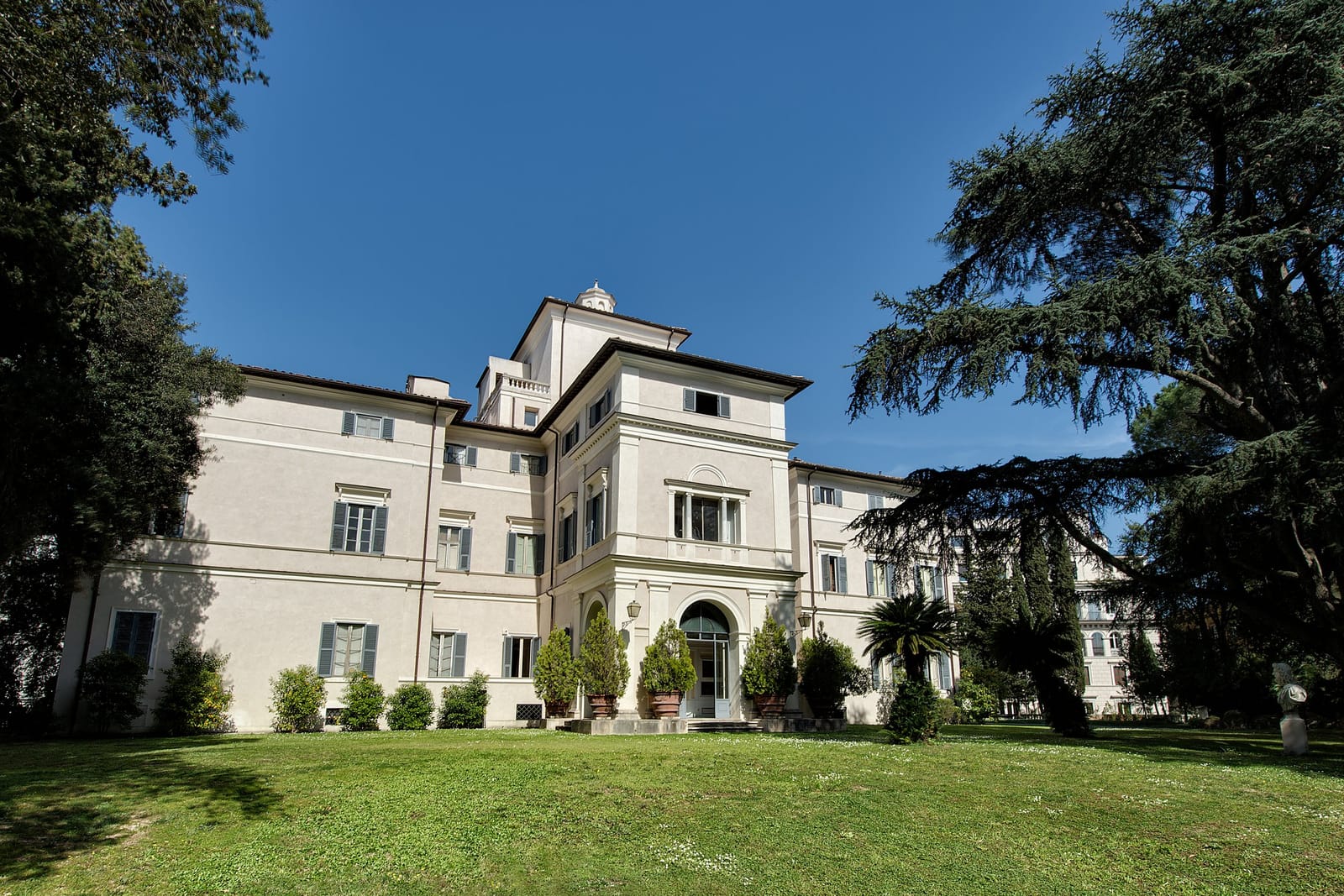 The villa from the garden