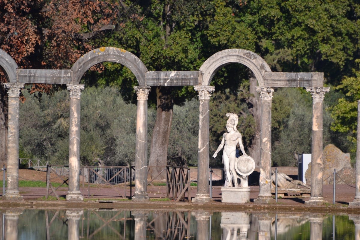 The Canopus colonnade with the statue of Mars