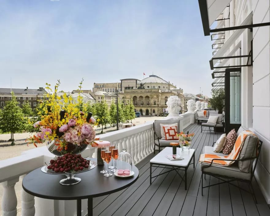 Balcony over Kongens Nytorv