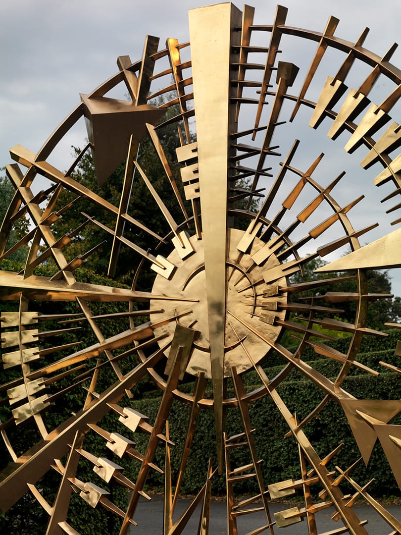 Pomodoro's Cancello Solare at the entrance