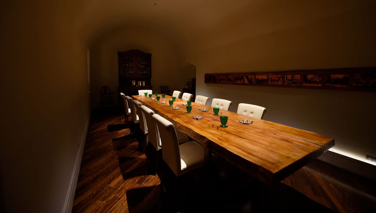 The Carriage Room set for dinner