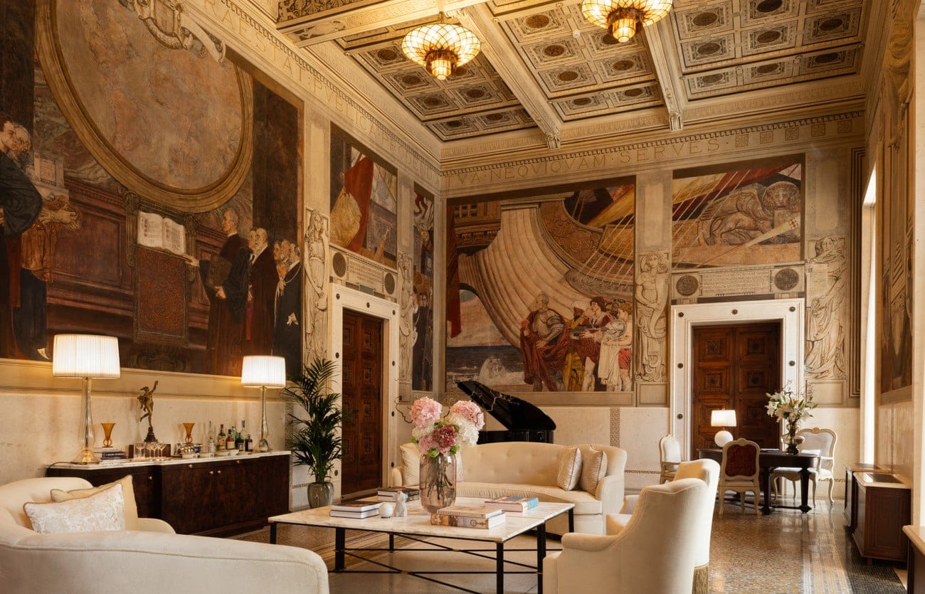 The salone under Bargellini's frescoes