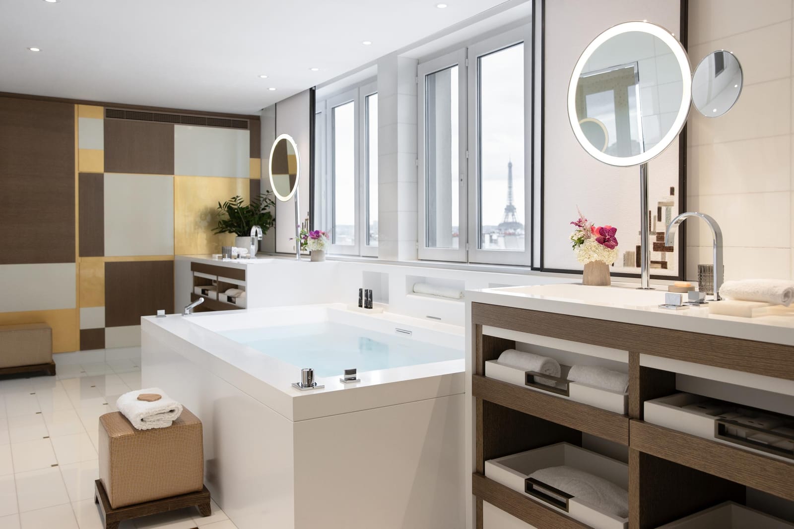The bathroom and the Eiffel Tower