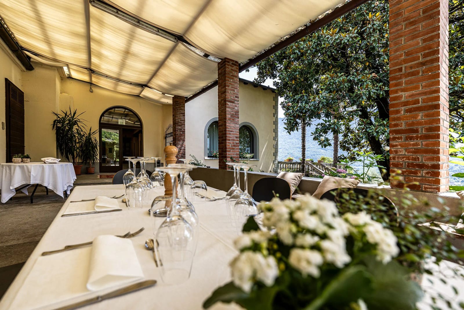 The lunch terrace at La Gatta