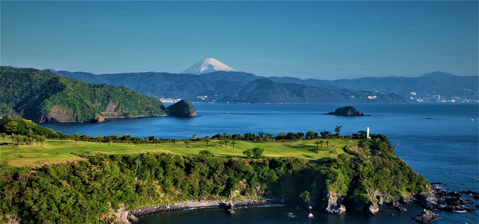 The course on the headland, Mount Fuji behind