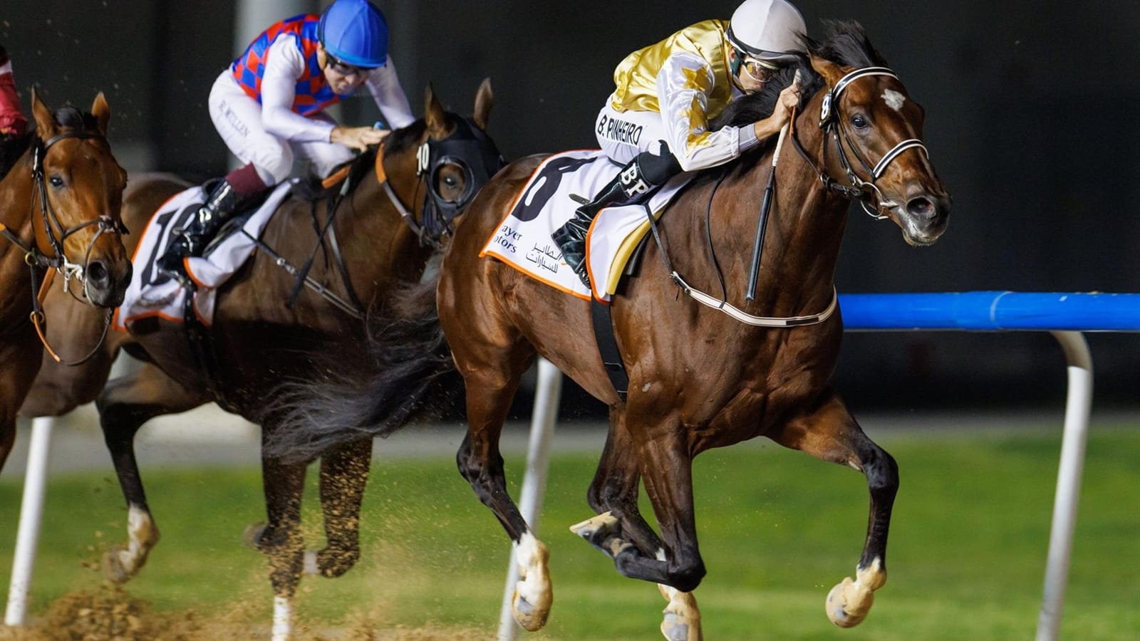 A night finish on the Meydan dirt