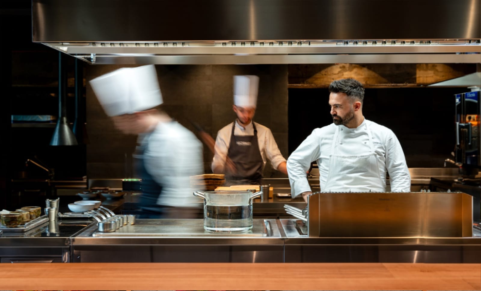 La cuisine vue depuis la Barra